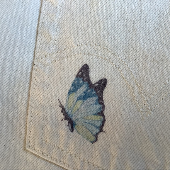 Levi’s 501 shorts. Off white/butterflies  29 W  100% cotton - Picture 7 of 10